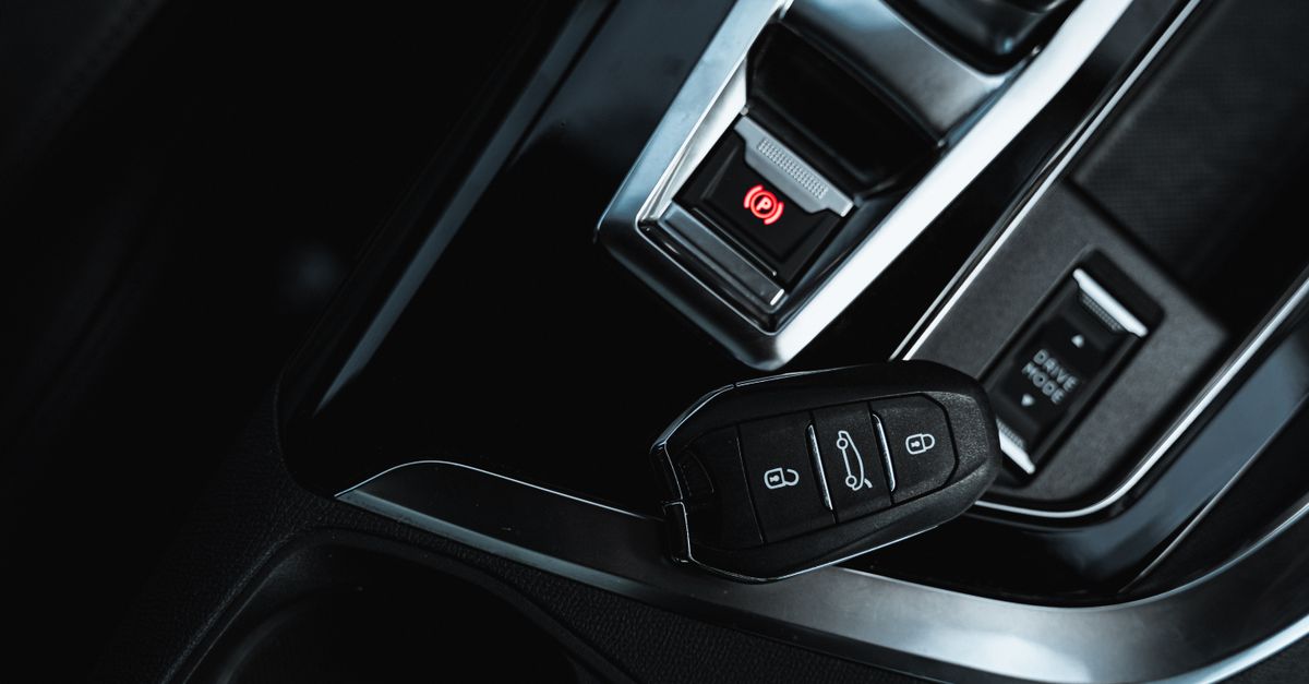 Ford car key fob — Encino locksmith Corp
