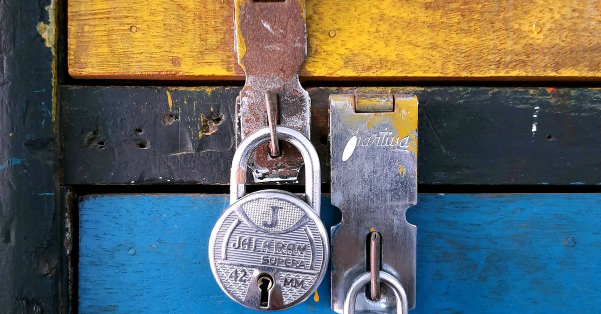 Commercial Lockouts & 24/7 Emergency Response — Encino locksmith Corp